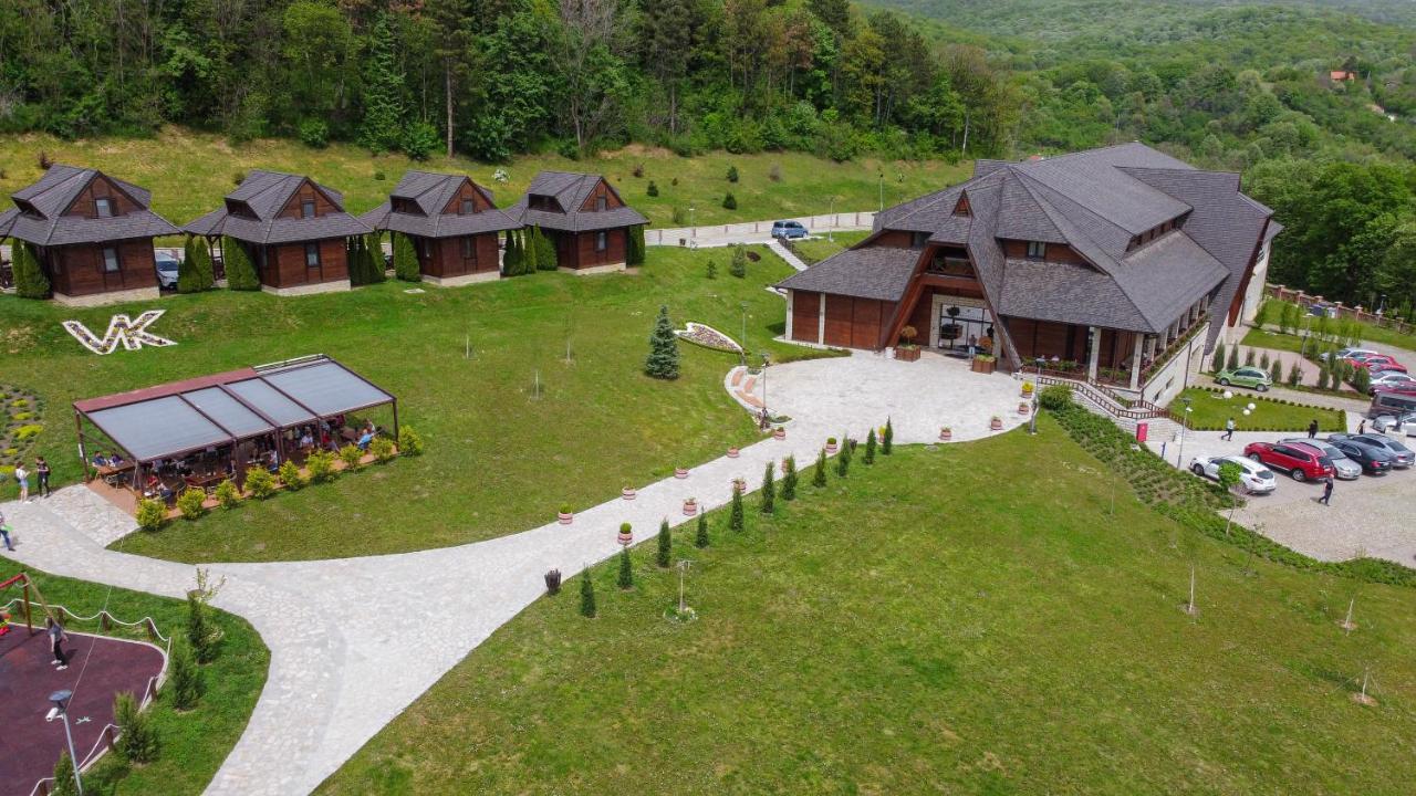 Etno Naselje Vrdnicka Kula Hotel Vrdnik Exterior photo